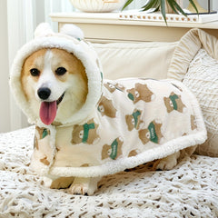 Pet Christmas Cape. Cat Dog Cappuccino Brown Bear Hooded Cape Blanket Sleeping Bag For Autumn/winter All-in-One Warm Cat Pajama with Attached Cape for Style and Warmth, Thickened and fleece-lined coral fleece, soft and comfortable