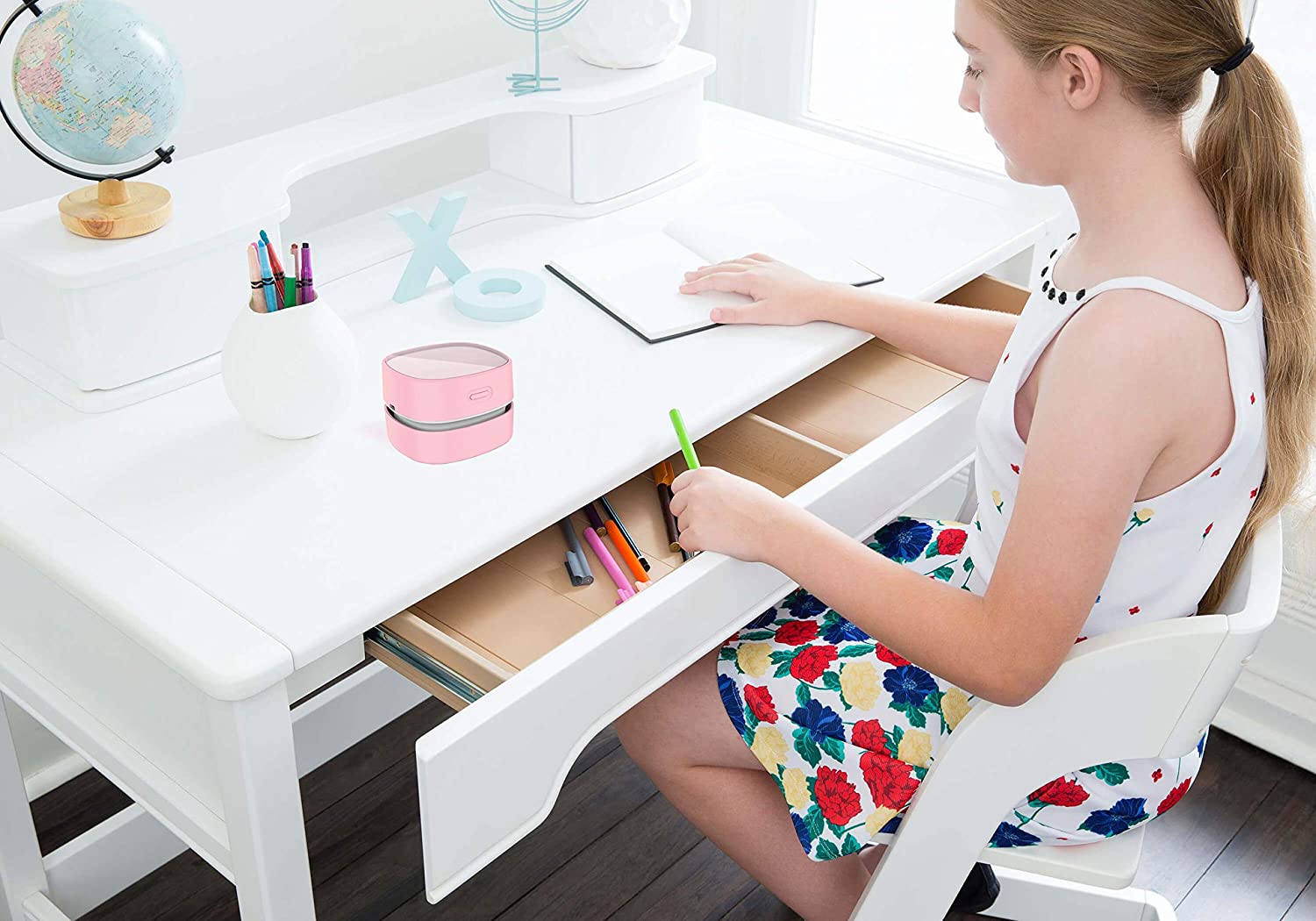 Mini Table dust Sweeper Energy Saving,High Endurance up to 400 mins